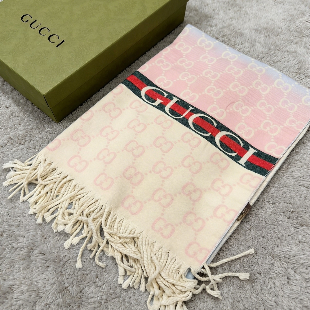 Gucci GG Jacquard Scarf